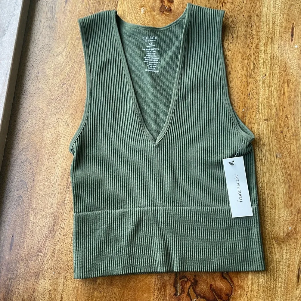 Francesca’s miami Olive Ribbed V-Neck Tank - Picture 2 of 4